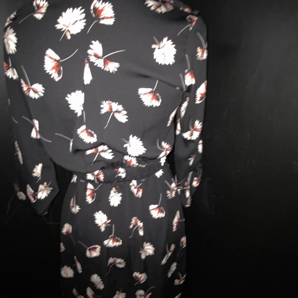 Dynamite Black and Floral Dress Sz XS Petite - Picture 4 of 6